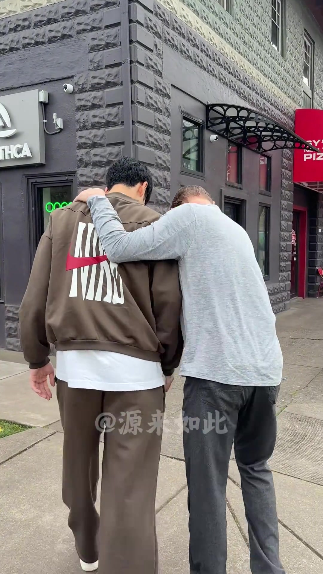 世界杯手机观看app下载-张博源正式访问俄勒冈大学！球队主帅阿尔特曼亲自接待陪同