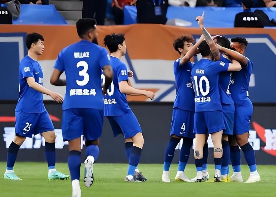 世界杯高清赛事直播地址-武汉三镇本土首笔重量级签约官宣!曾是上港主力国脚,值得期待