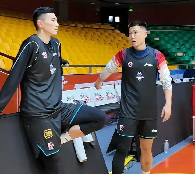 世界杯客户端升级下载-楷模!郭士强没看错人,高诗岩刚结束国家队就回归,带山东冲前4